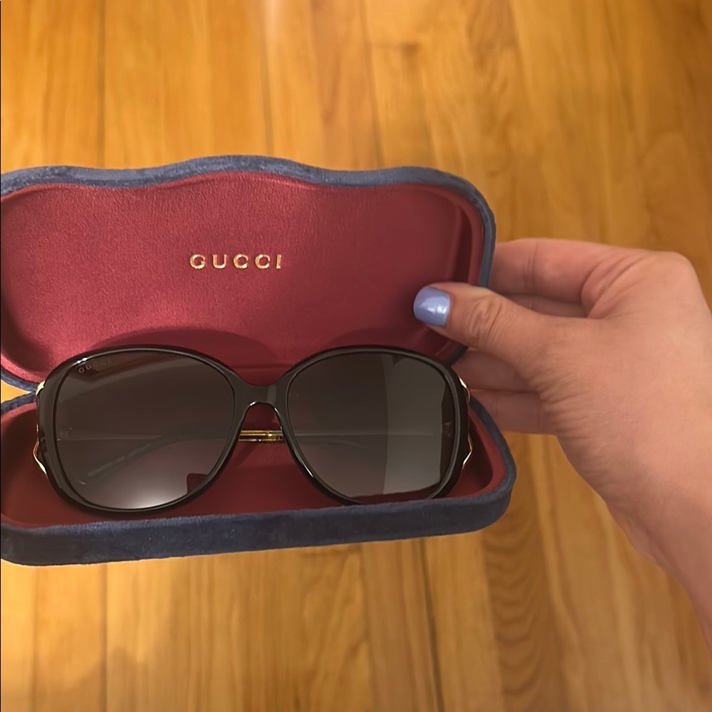 Gucci Black Oversized Sunglasses